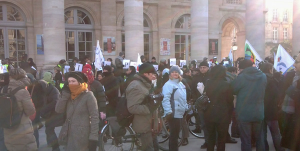 Rassemblement place de la Comédie Rassemblement place de la Comédie
